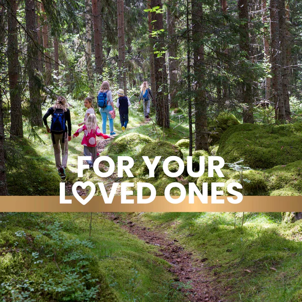 Frisk-supplements-for-your-loved-ones-mom-walking-with-five-kids-on-forest-trail-nature-exploration-healthy-active-lifestyle Frisk-supplements-for-your-loved-ones-family-of-three-relaxed-and-smiling-happy-together-healthy-lifestyle